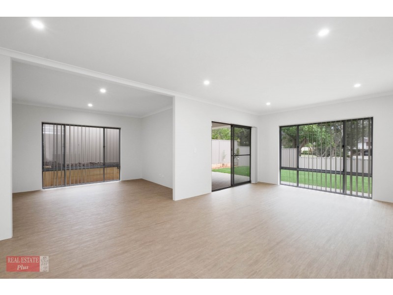 2/4 Russell Road, Greenmount WA 6056