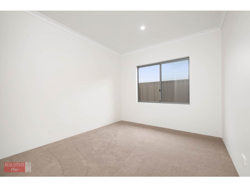 2/4 Russell Road, Greenmount WA 6056