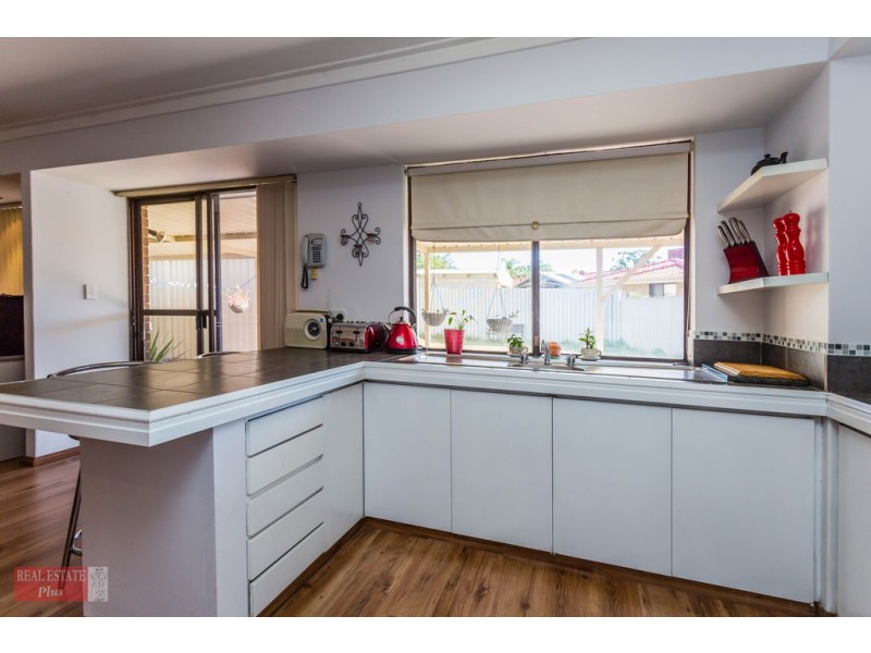 35 Peppermint Crescent, Ballajura WA 6066