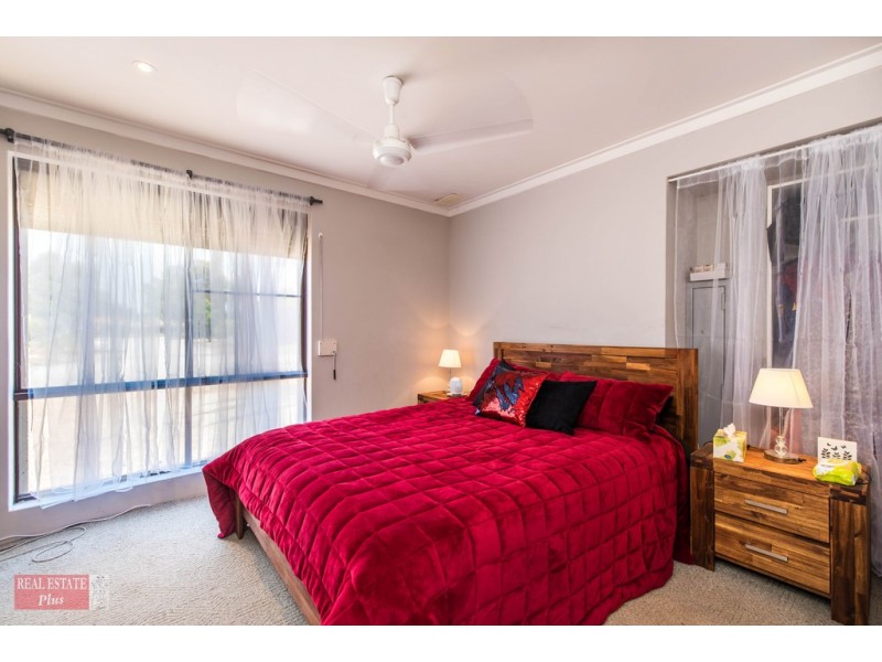 35 Peppermint Crescent, Ballajura WA 6066