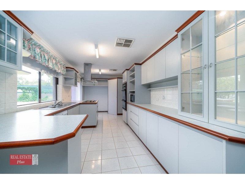 7 Victoria Road, West Swan WA 6055