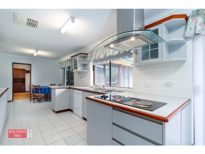 7 Victoria Road, West Swan WA 6055