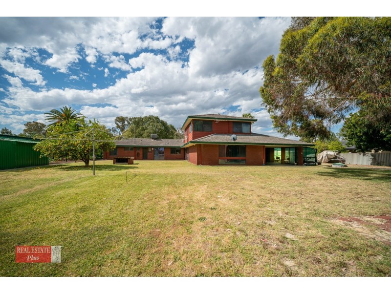 7 Victoria Road, West Swan WA 6055