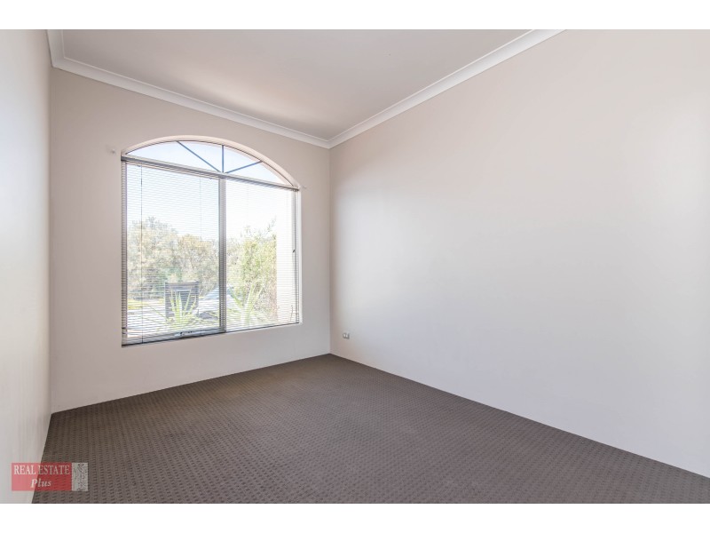 33 Riverland Drive, Ellenbrook WA 6069