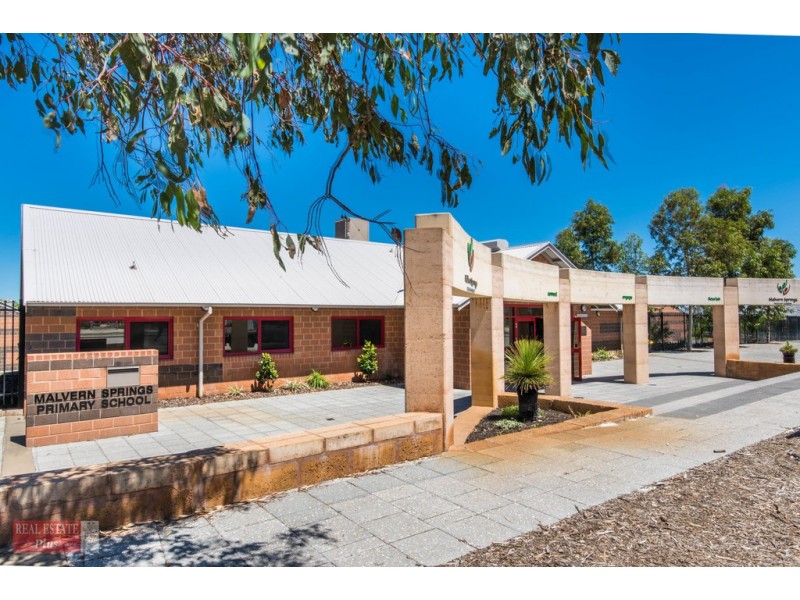 33 Riverland Drive, Ellenbrook WA 6069