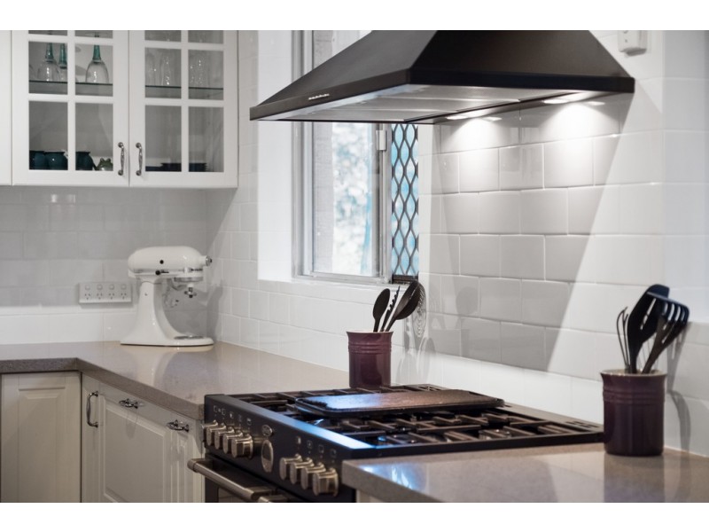 15 Arundle Avenue, Greenmount WA 6056