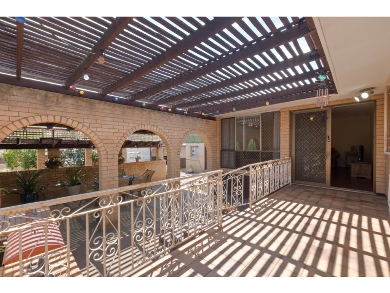 15 Arundle Avenue, Greenmount WA 6056