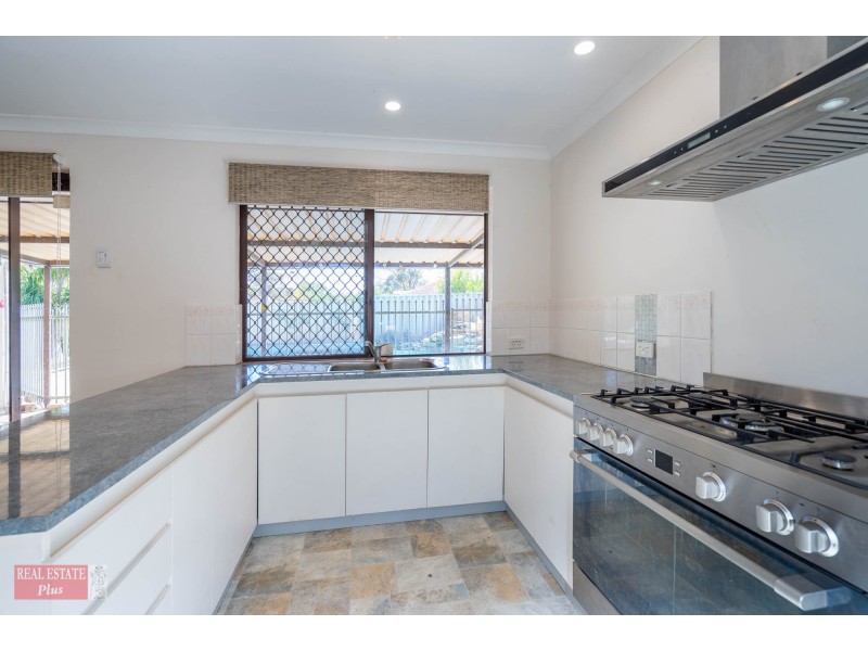 43 Edwards Entrance, Stratton WA 6056