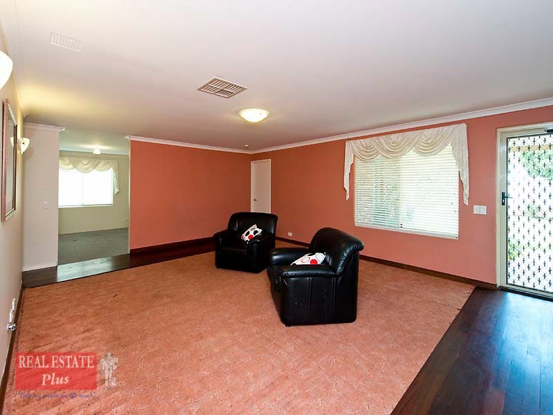 1/34 Kidman Avenue, South Guildford WA 6055