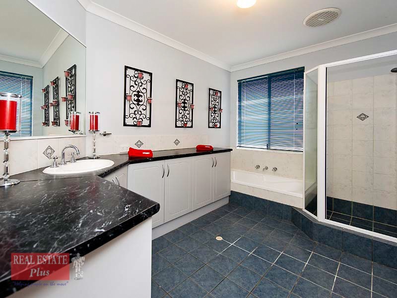 1/34 Kidman Avenue, South Guildford WA 6055