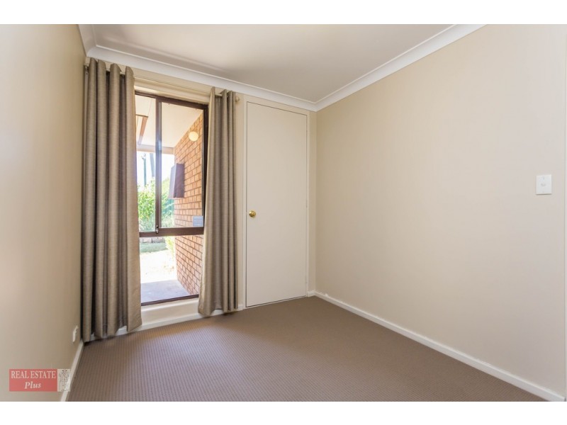 45 Vanessa Way, Swan View WA 6056