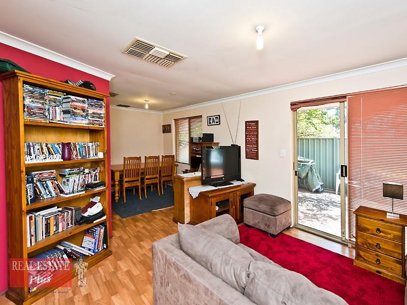 2/2 Blackburn Street, Bellevue WA 6056