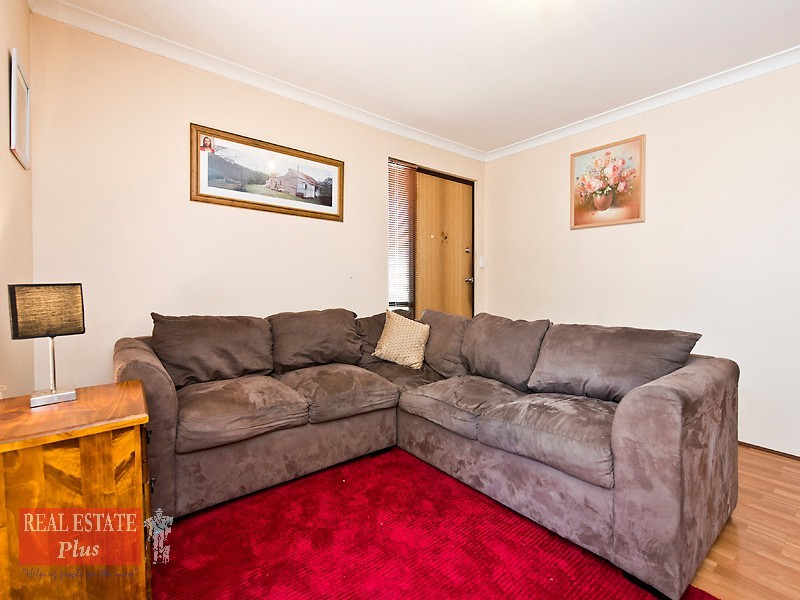 2/2 Blackburn Street, Bellevue WA 6056