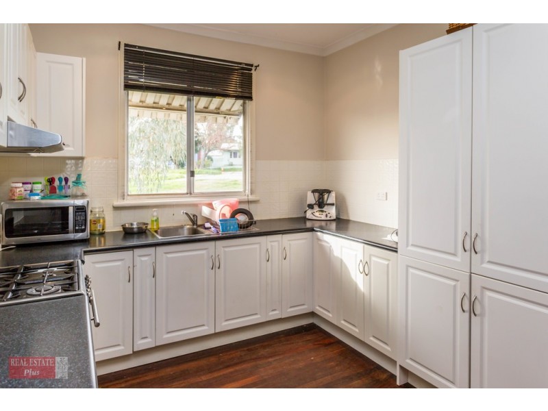 43 Koolgoo Way, Koongamia WA 6056