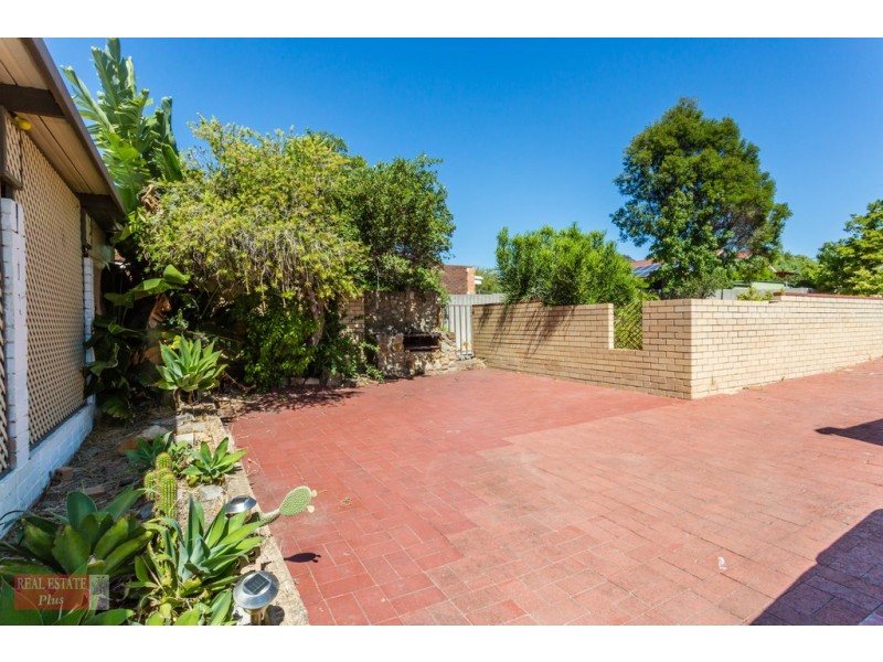 8 Barussela Avenue, Greenmount WA 6056