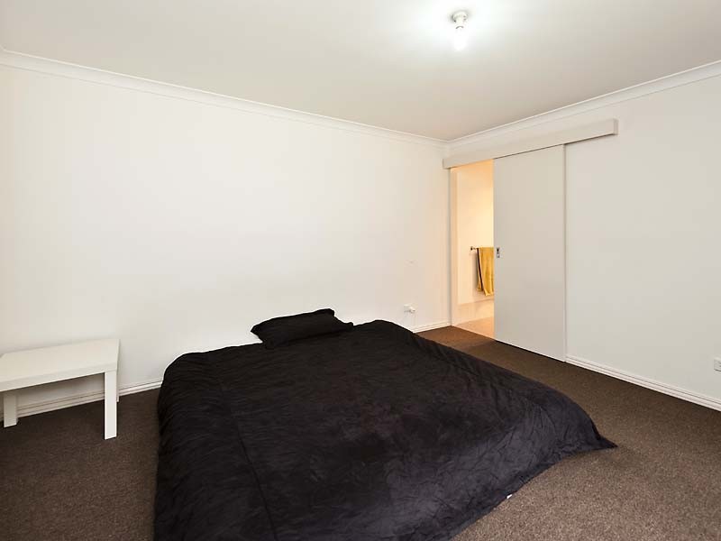 2/39 Ferguson Street, Middle Swan WA 6056