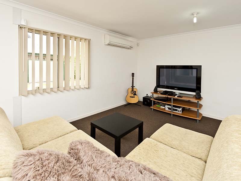 2/39 Ferguson Street, Middle Swan WA 6056