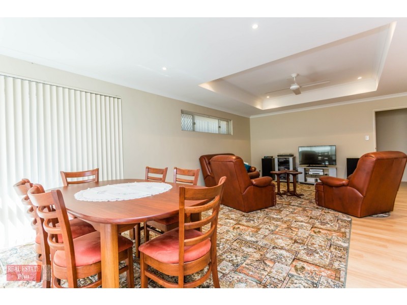 2/18 Scott Street, Greenmount WA 6056