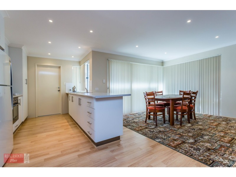 2/18 Scott Street, Greenmount WA 6056