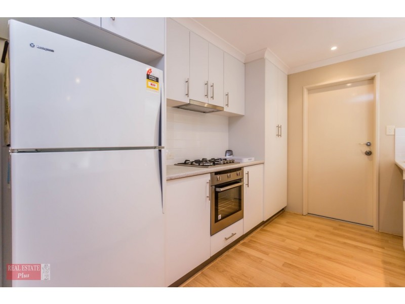 2/18 Scott Street, Greenmount WA 6056