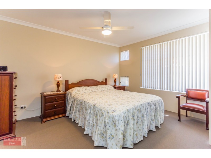 2/18 Scott Street, Greenmount WA 6056