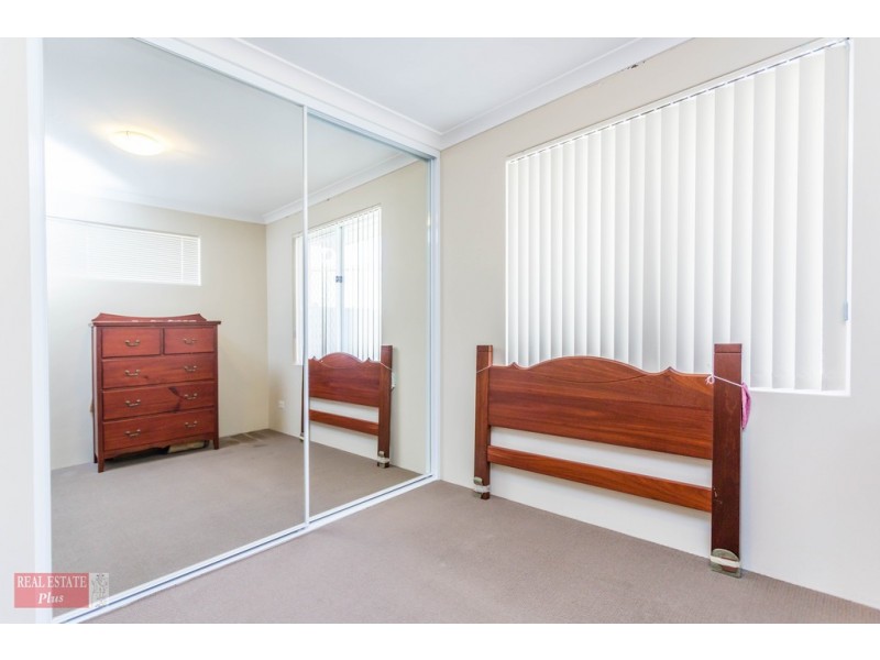 2/18 Scott Street, Greenmount WA 6056