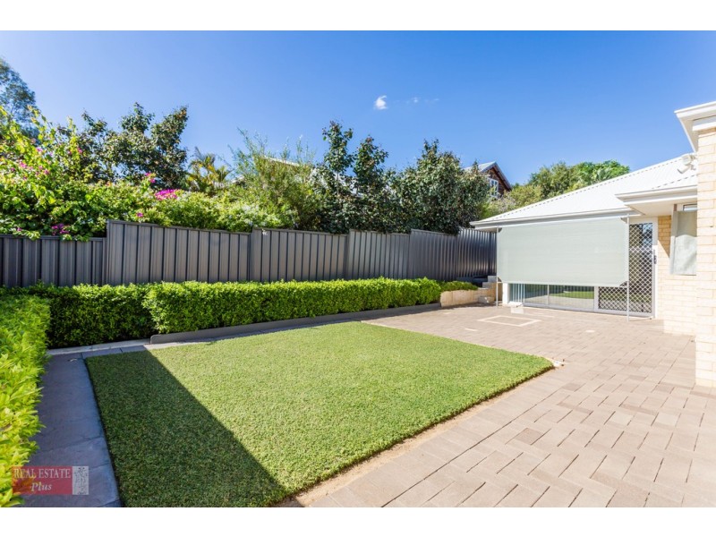 2/18 Scott Street, Greenmount WA 6056