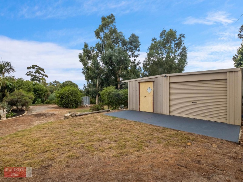 32 Innamincka Road, Greenmount WA 6056