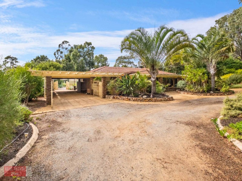 32 Innamincka Road, Greenmount WA 6056