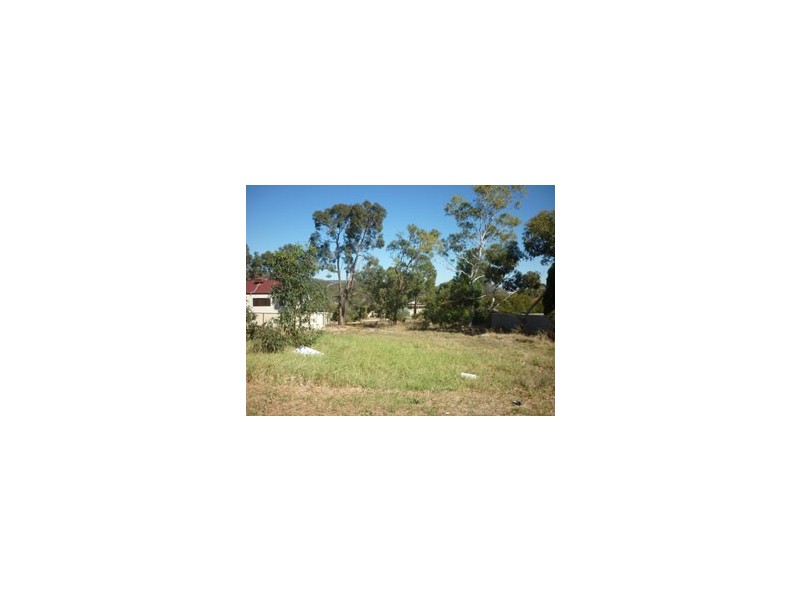 2 Reynolds Drive, Swan View WA 6056