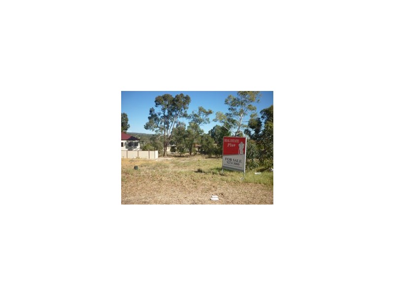2 Reynolds Drive, Swan View WA 6056
