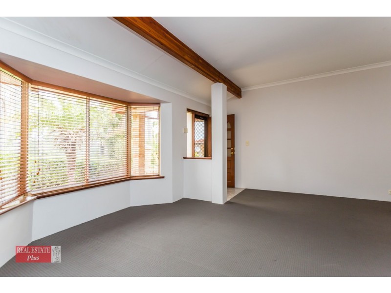 11 Ensign Drive, Swan View WA 6056
