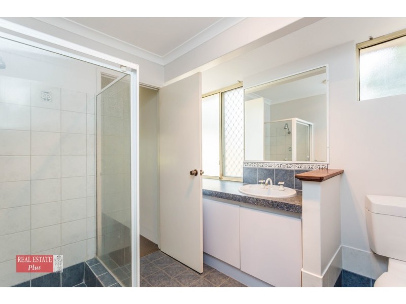 11 Ensign Drive, Swan View WA 6056