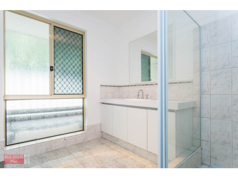 10 Robinia Rise, Helena Valley WA 6056