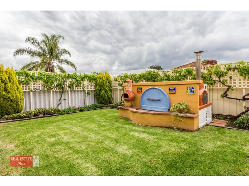 11 Moira Mews, Stratton WA 6056