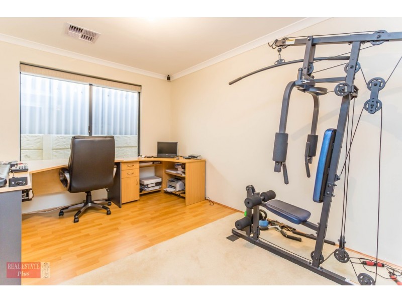 3 Pagnell Way, Swan View WA 6056