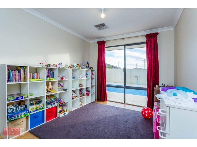 3 Pagnell Way, Swan View WA 6056