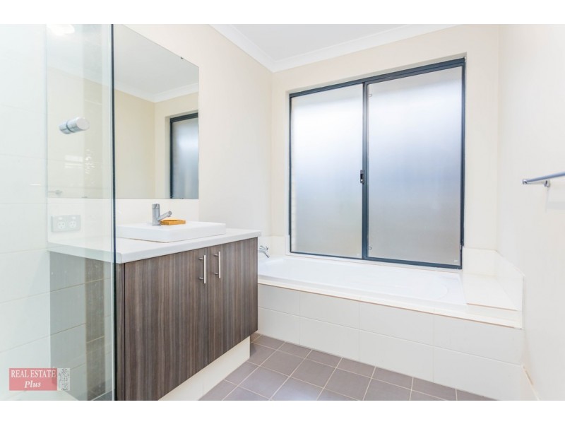 3 Pagnell Way, Swan View WA 6056