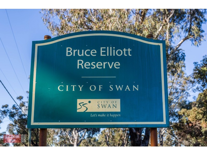 4/7 James Avenue, Hazelmere WA 6055