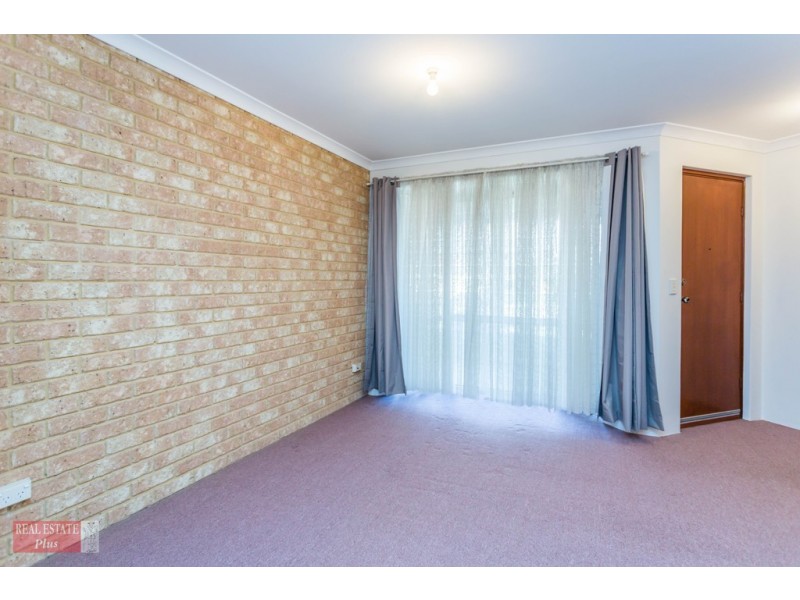 6 Woodview Retreat, Caversham WA 6055