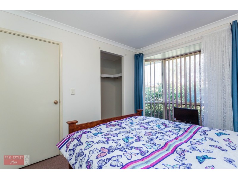 6 Woodview Retreat, Caversham WA 6055