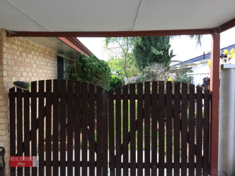 6 Woodview Retreat, Caversham WA 6055