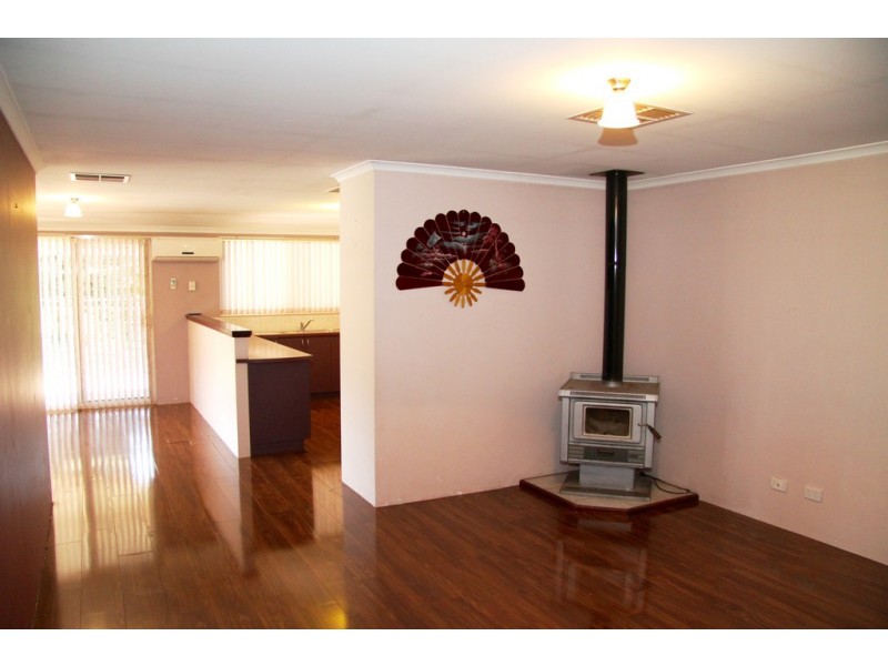 18 Charcoal Lane, Gidgegannup WA 6083