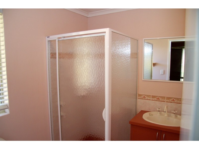 18 Charcoal Lane, Gidgegannup WA 6083