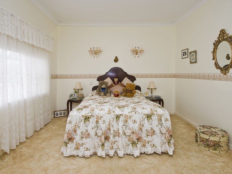 17 Hugh Street, Guildford WA 6055