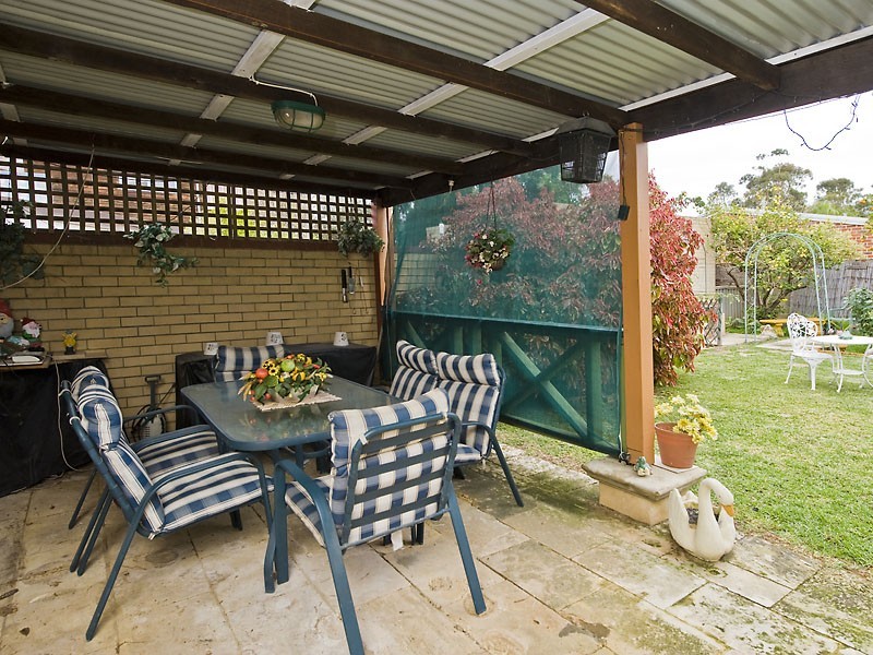 17 Hugh Street, Guildford WA 6055