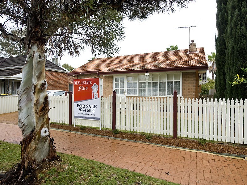 17 Hugh Street, Guildford WA 6055