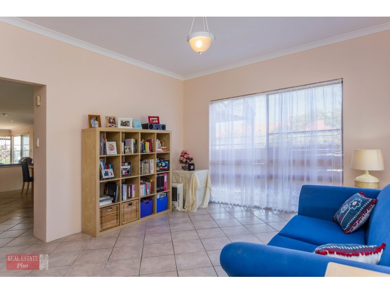 20 Parrotbush Crescent, Ellenbrook WA 6069