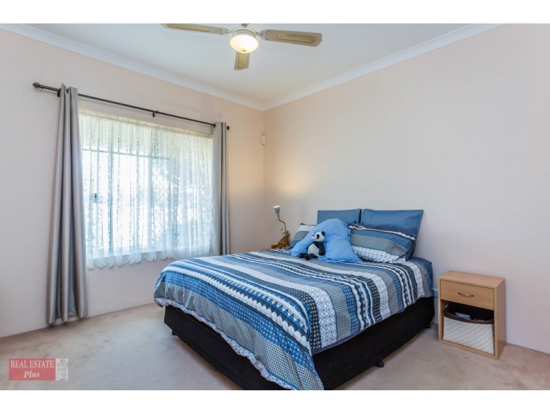 20 Parrotbush Crescent, Ellenbrook WA 6069