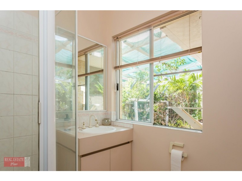 20 Parrotbush Crescent, Ellenbrook WA 6069